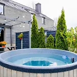 Sloneczny Chelm - W Gorach, Prywatna Sauna Jacuzzi Balia W Cenie, Spa, Grill, Stok Narciarski Myslenice, Sciezki Rowerowe, Rzeka Raba, Widok Na Tatry