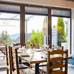 Sloneczny Chelm - W Gorach, Prywatna Sauna Jacuzzi Balia W Cenie, Spa, Grill, Stok Narciarski Myslenice, Sciezki Rowerowe, Rzeka Raba, Widok Na Tatry Lägenhet