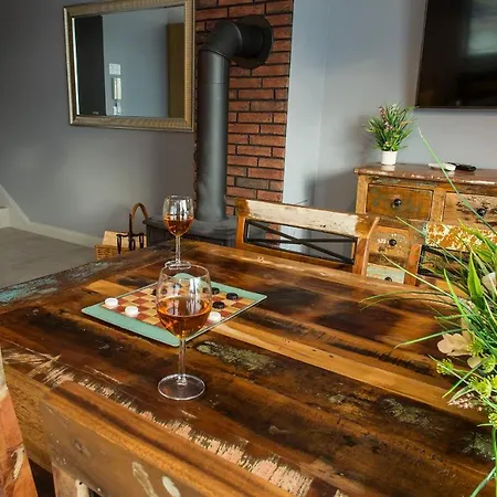 Apartamento Sloneczny Chelm - W Gorach, Prywatna Sauna Jacuzzi Balia W Cenie, Spa, Grill, Stok Narciarski Myslenice, Sciezki Rowerowe, Rzeka Raba, Widok Na Tatry Myślenice