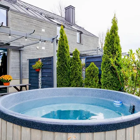 Sloneczny Chelm - W Gorach, Prywatna Sauna Jacuzzi Balia W Cenie, Spa, Grill, Stok Narciarski Myslenice, Sciezki Rowerowe, Rzeka Raba, Widok Na Tatry