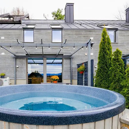 Апартаменты Sloneczny Chelm - W Gorach, Prywatna Sauna Jacuzzi Balia W Cenie, Spa, Grill, Stok Narciarski Myslenice, Sciezki Rowerowe, Rzeka Raba, Widok Na Tatry